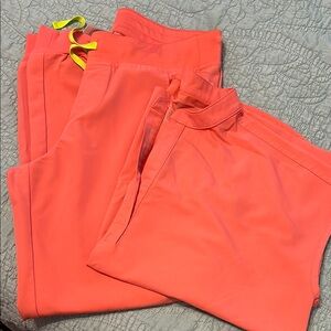 FIGS Coral Scrub Set Raefela Top small, jogger pants medium